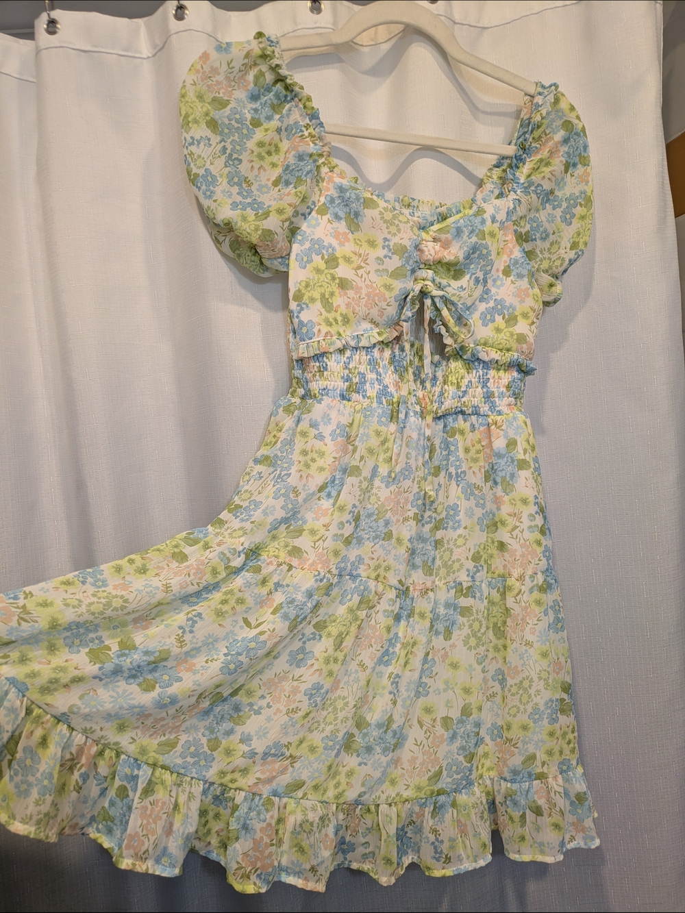 Puff-Sleeve Floral Mini Dress in Floral Pastel Blue, Green and White